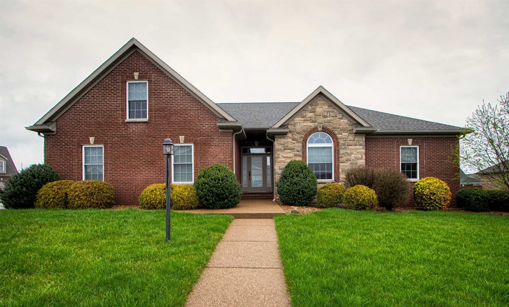 Property Photo: 2834 Hannah Court IN 47630