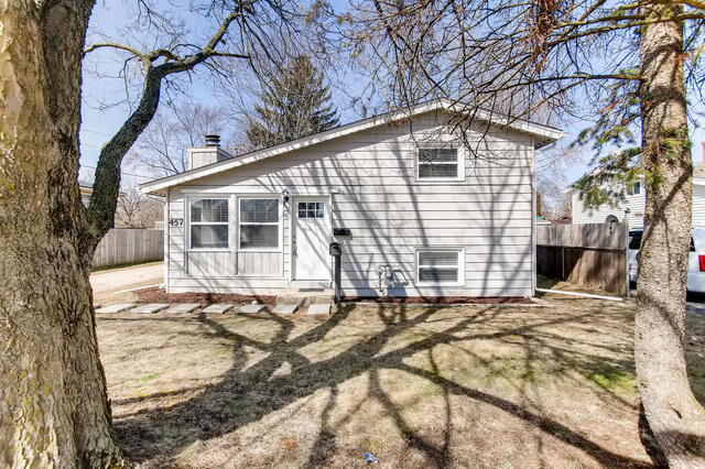 Property Photo: 457 Tulsa Avenue IL 60110