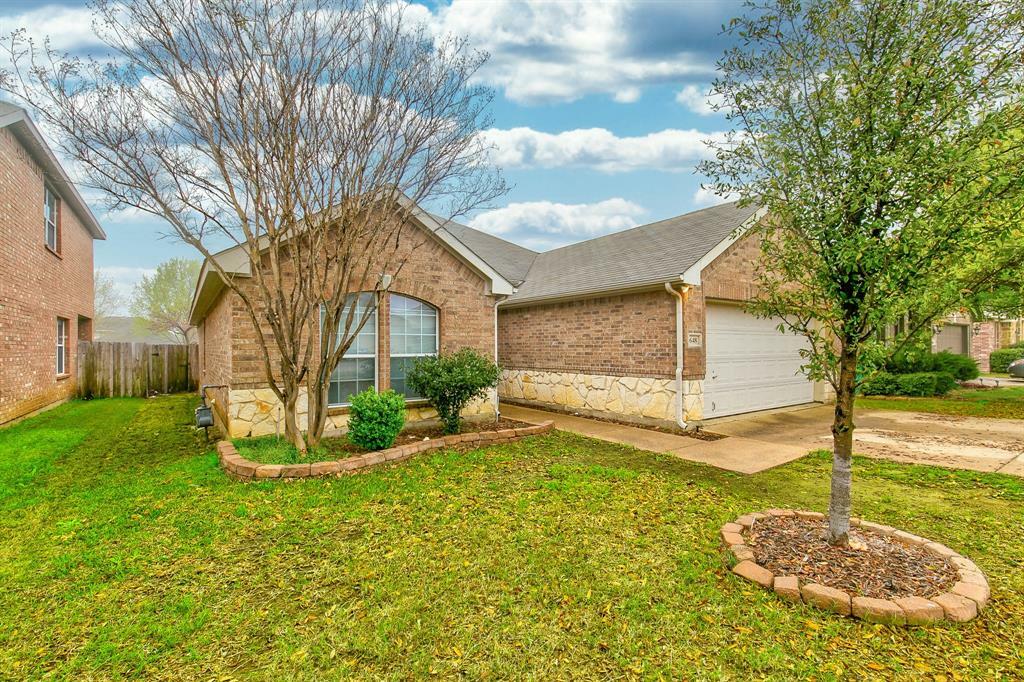 Property Photo: 648 Hutchins Drive TX 76036