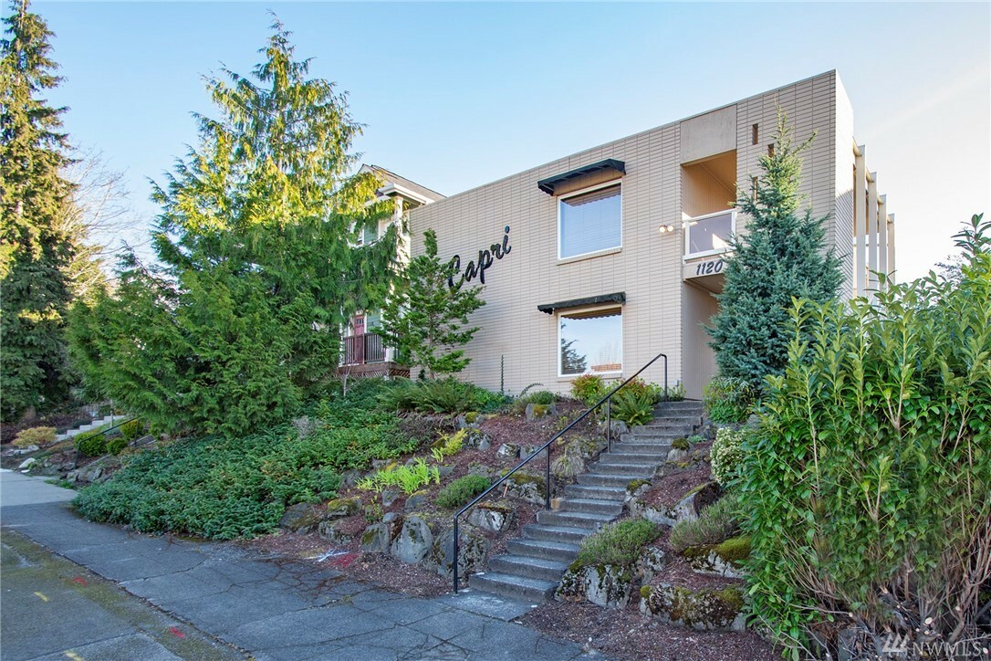 Property Photo:  1120 N K St 7  WA 98403 