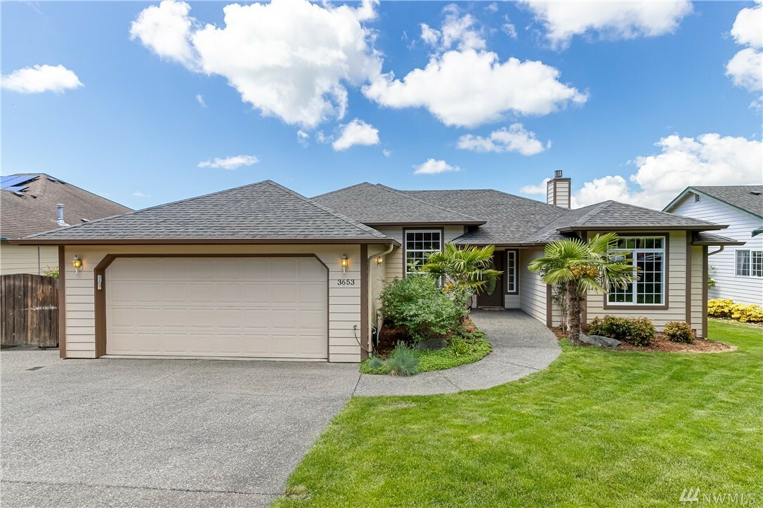 Property Photo:  3653 S Heather Place  WA 98226 