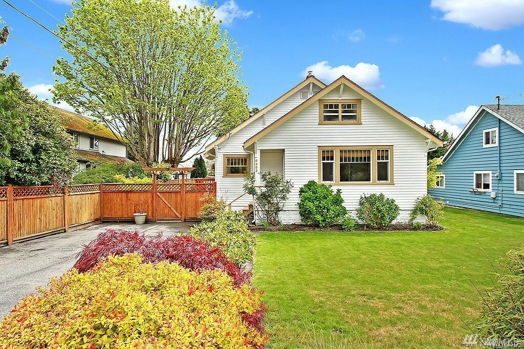 Property Photo:  5803 Lowell Rd  WA 98203 