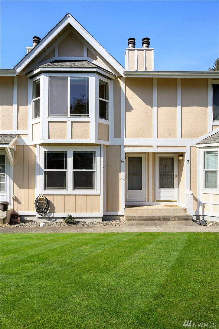 Property Photo:  2615 Mountain View Ave W 6A  WA 98466 