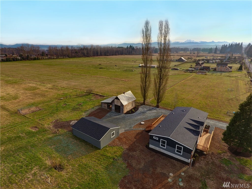 Property Photo:  1927 128th St NE  WA 98271 