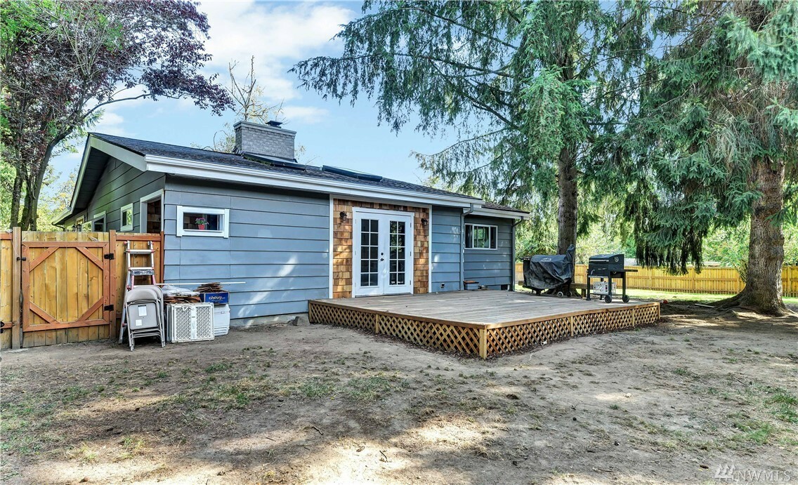 Property Photo:  18504 171st Place NE  WA 98072 