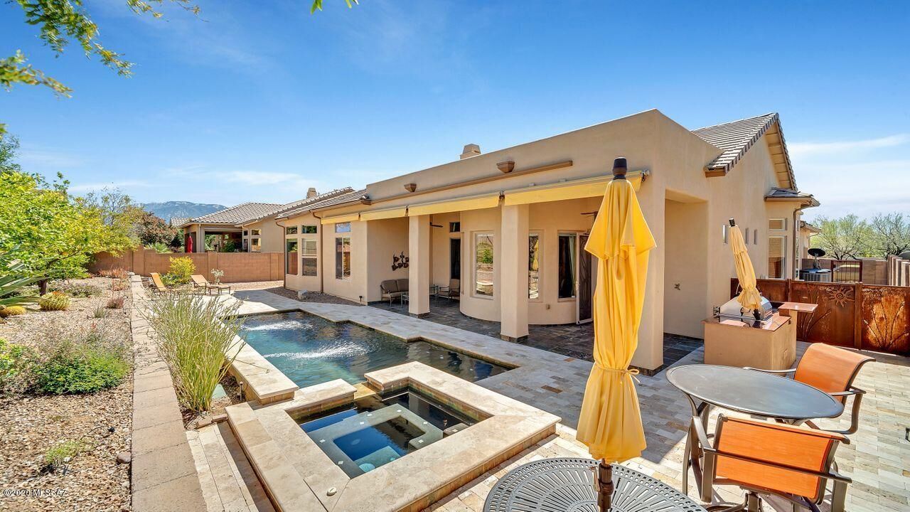 Property Photo:  1168 W Casentino Pass  AZ 85755 