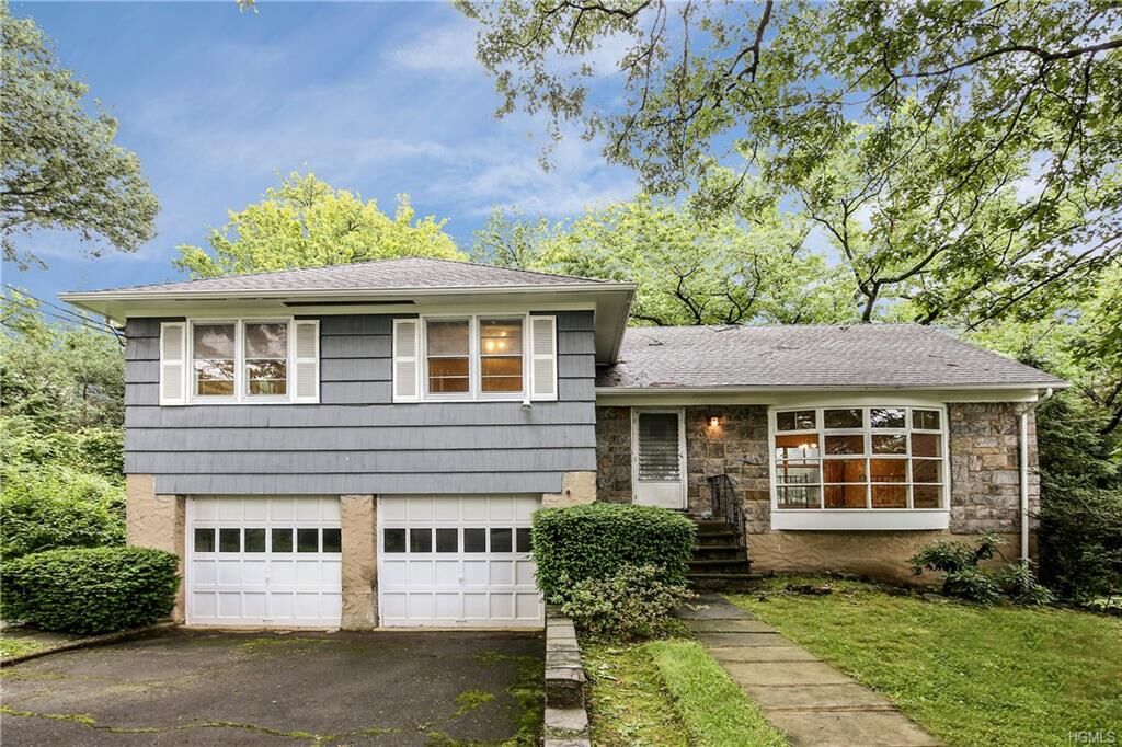 Property Photo:  14 Wingate Place  NY 10705 