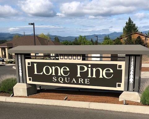 Property Photo:  3534 Lone Pine Road Lot #809  OR 97504 