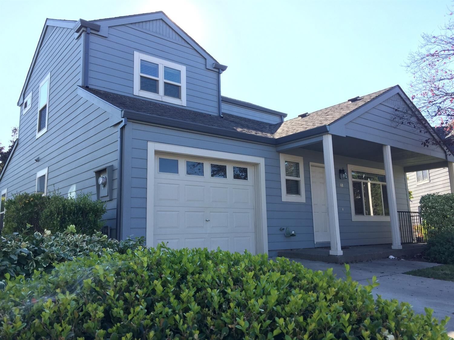 Property Photo: 69 Crocker Street OR 97520