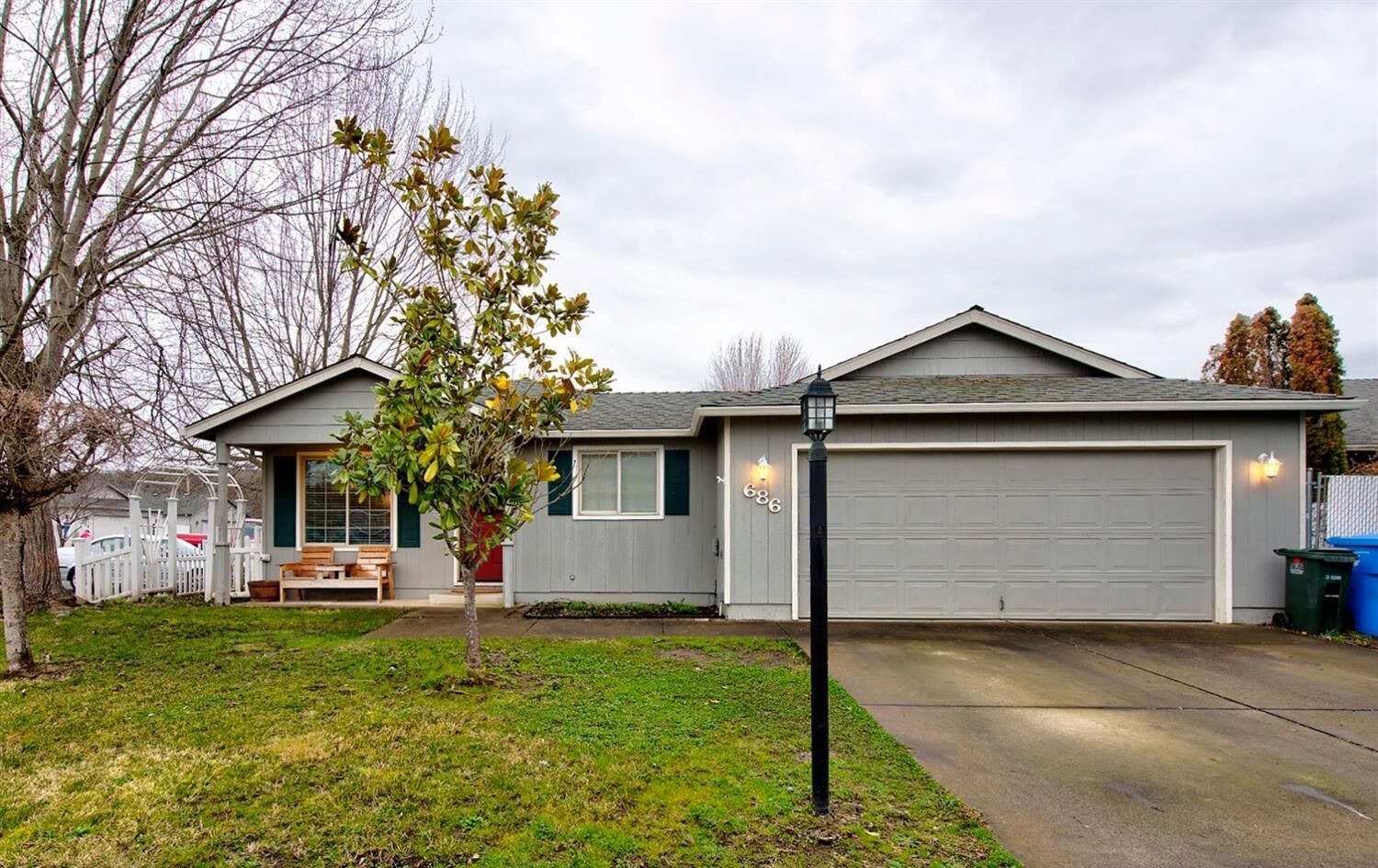 Property Photo:  686 Andrea Way  OR 97524 