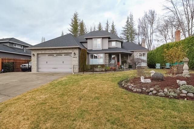 Property Photo: 3909 Bridgeport Drive OR 97504