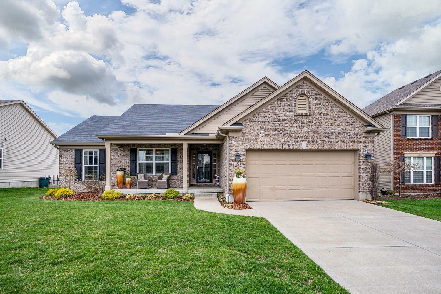 Property Photo: 7284 Redridge Dr OH 45002