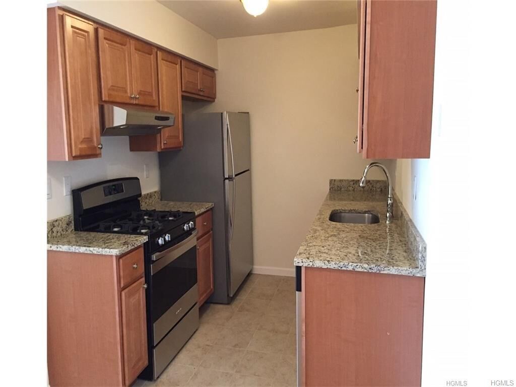 Property Photo: 286 High Avenue I-2 NY 10960