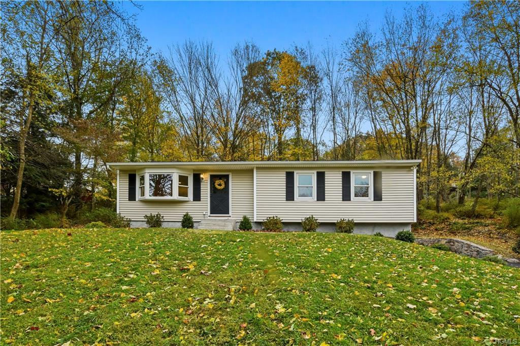 Property Photo:  109 Lakeside Drive  NY 12564 