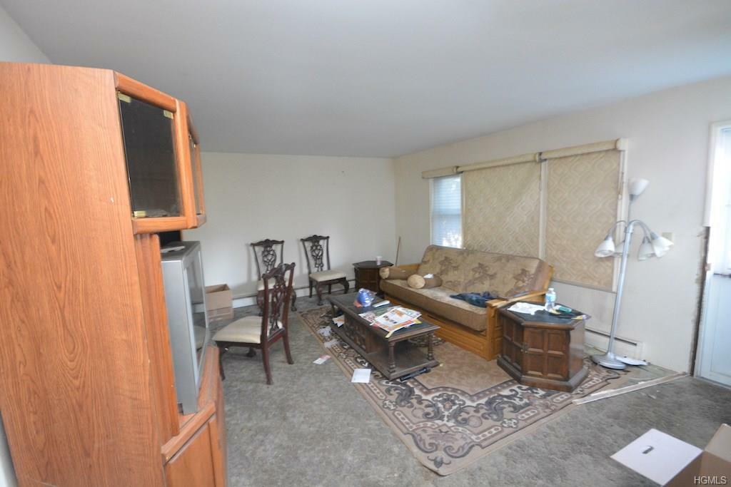 Property Photo:  1507 E Boulevard  NY 10566 