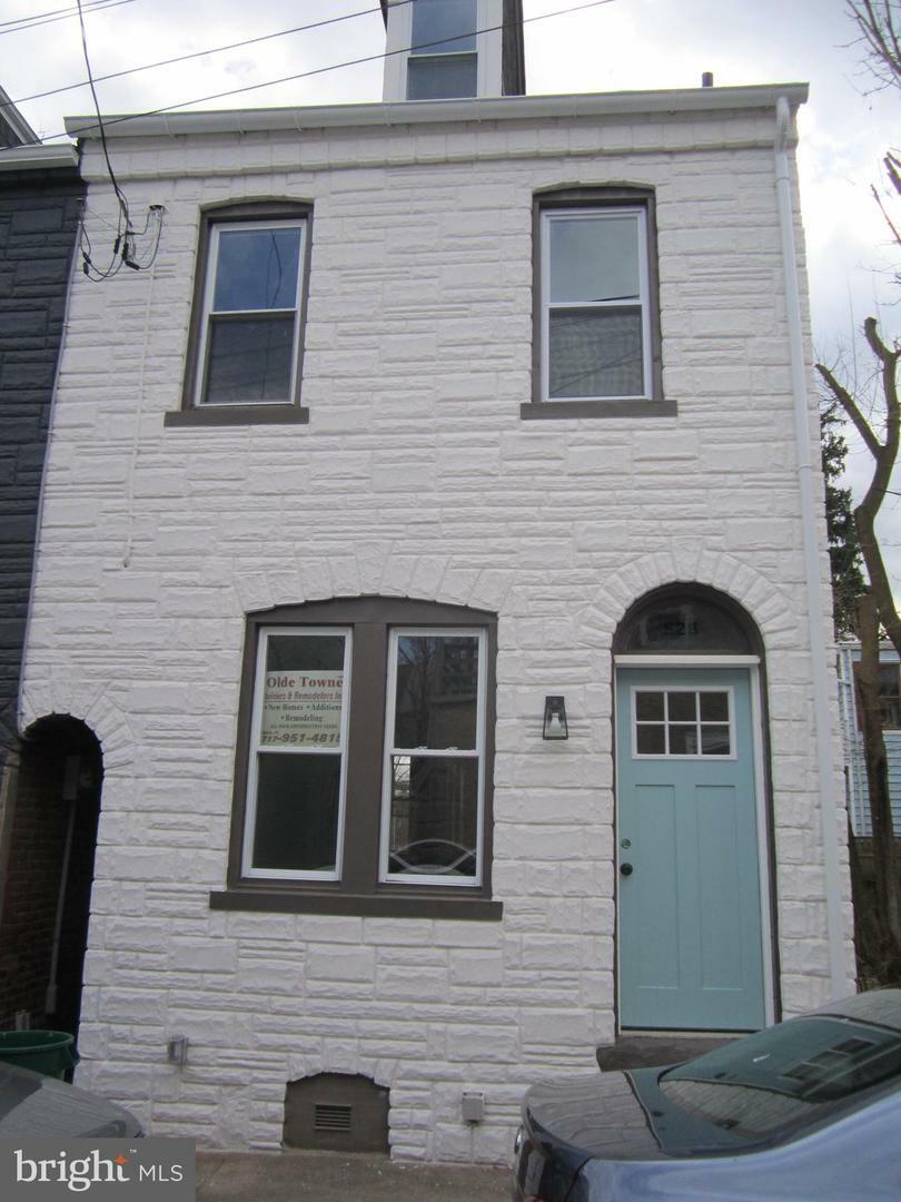 Property Photo: 528 Spruce Street PA 17603