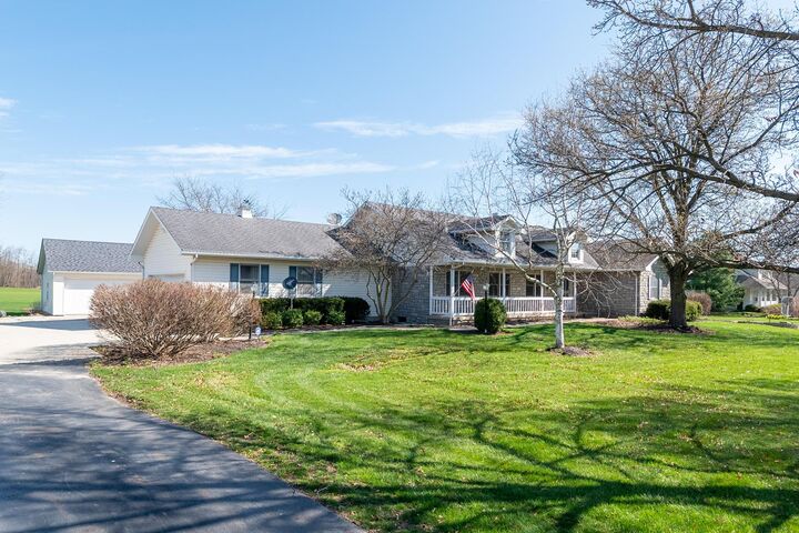 8205 Dustin Road  Galena OH 43021 photo