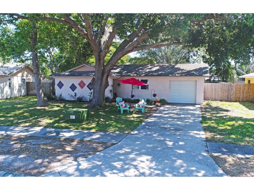 Property Photo:  8959 Orange Blossom Drive  FL 33772 