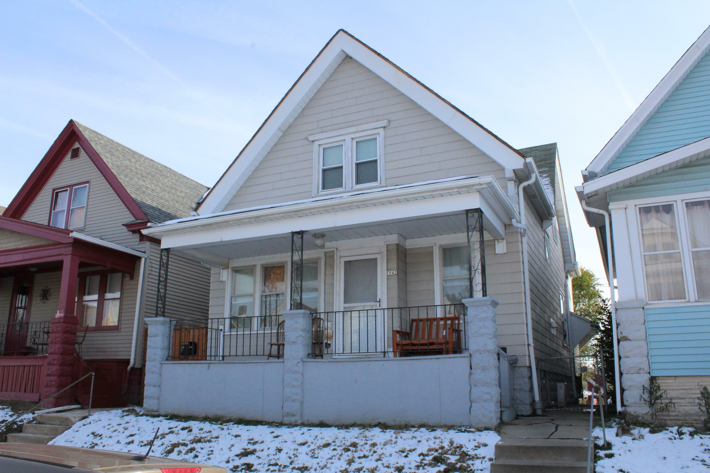 Property Photo:  1542 S 31st St  WI 53215 