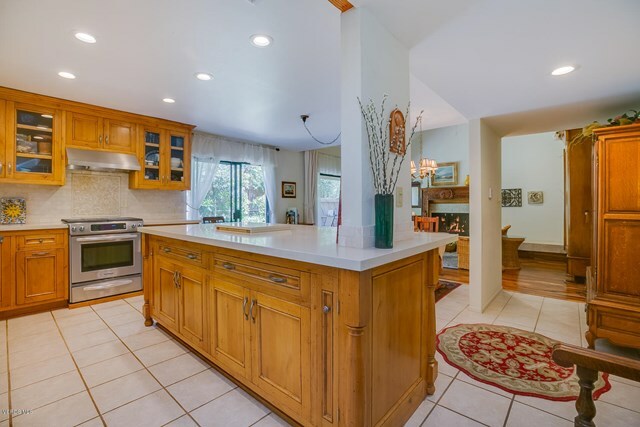 Property Photo: 1014 Creekside Way C CA 93023