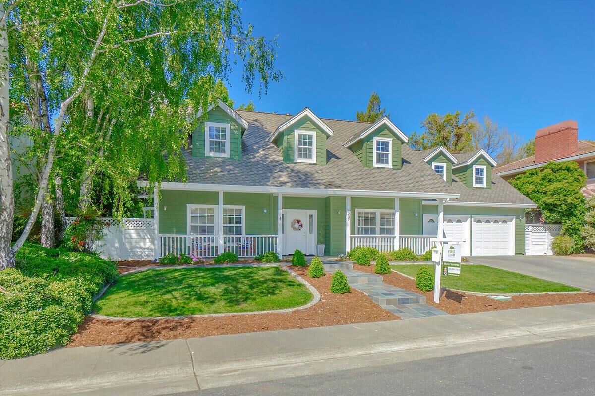 Property Photo:  1237 Torrey Street  CA 95618 