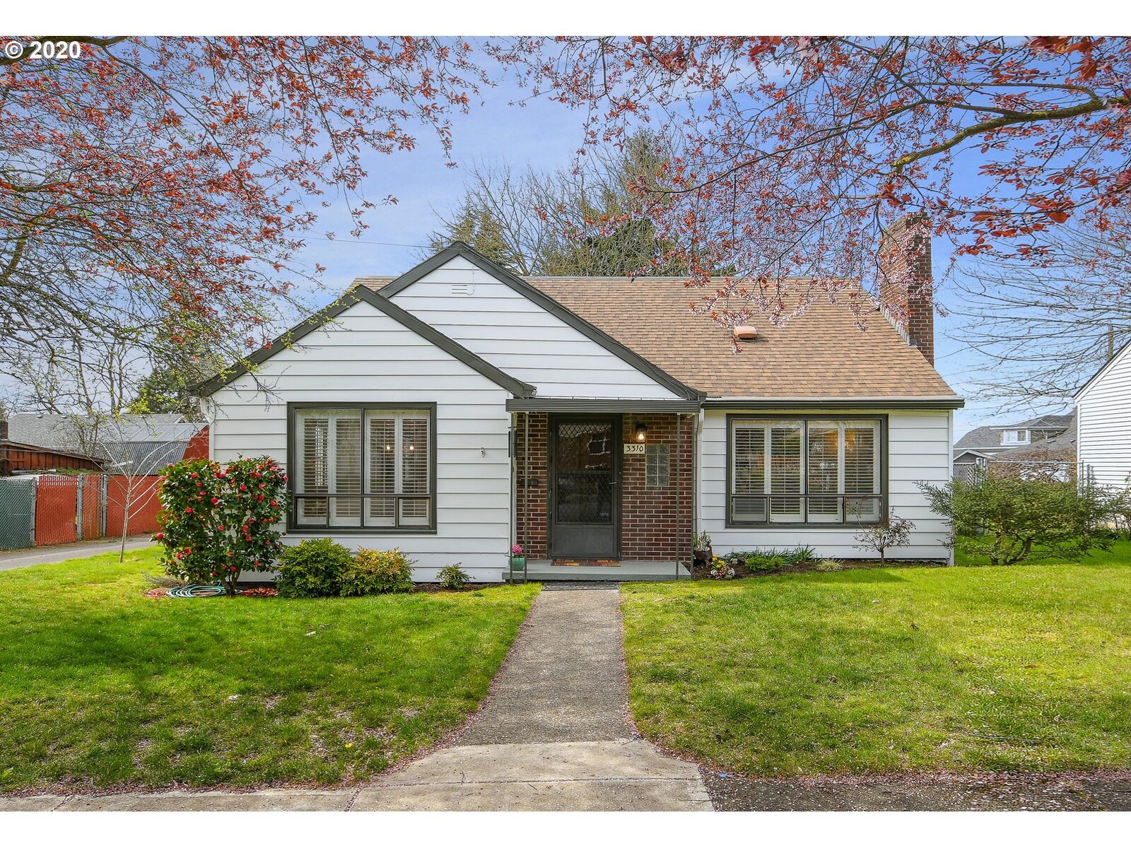 Property Photo: 3310 Harney St WA 98660