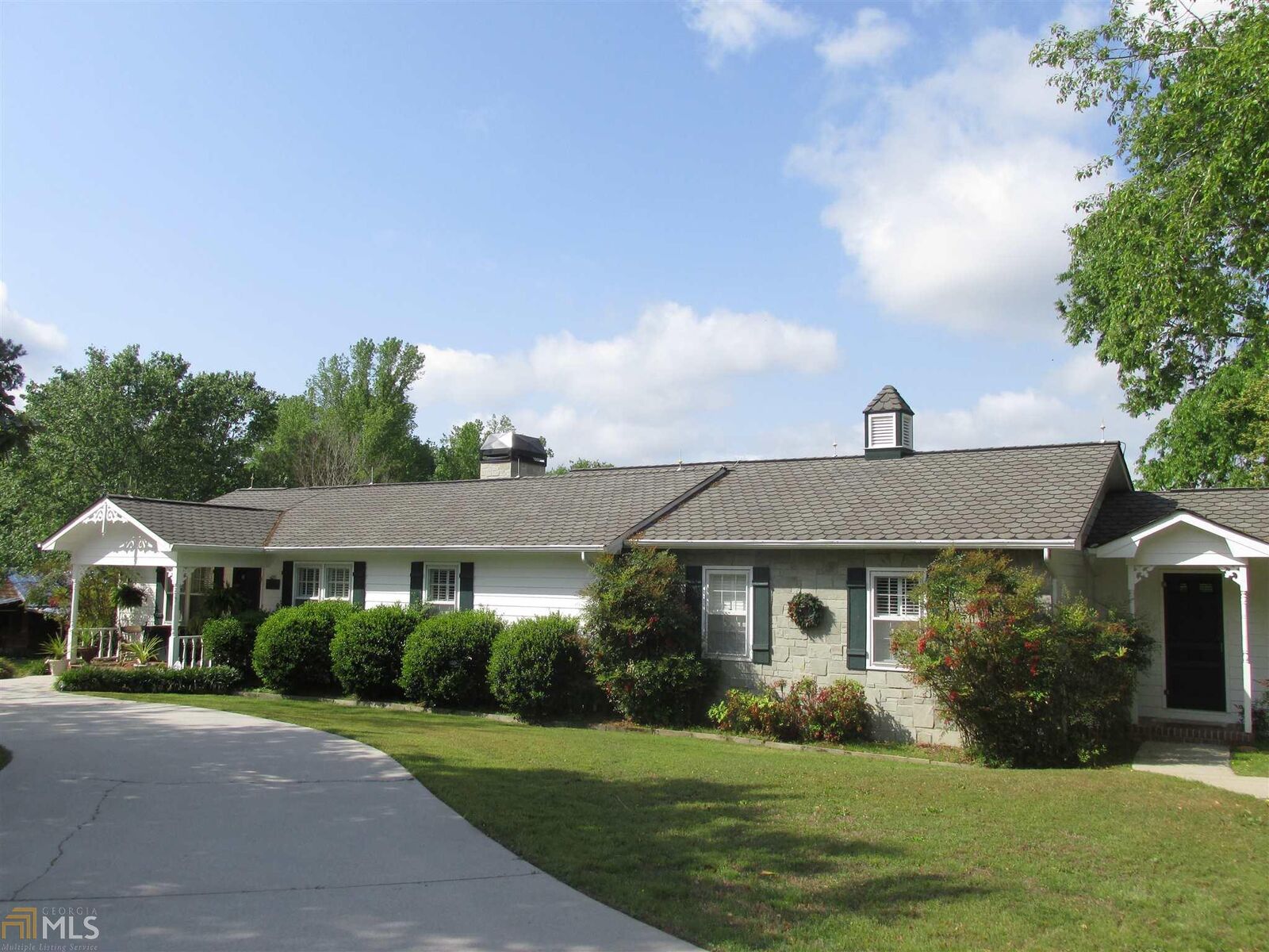 Property Photo: 3551 Walker Church Rd GA 30642