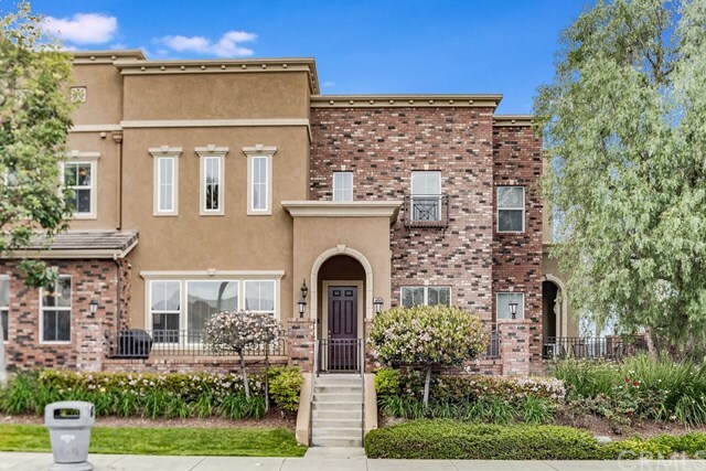 Property Photo:  501 S Anaheim Boulevard  CA 92805 