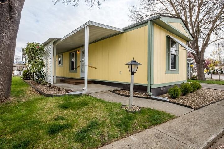 2252 Table Rock Road 141  Medford OR 97501 photo