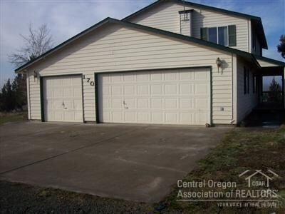 Property Photo:  170 SE Kinkade Road  OR 97741 