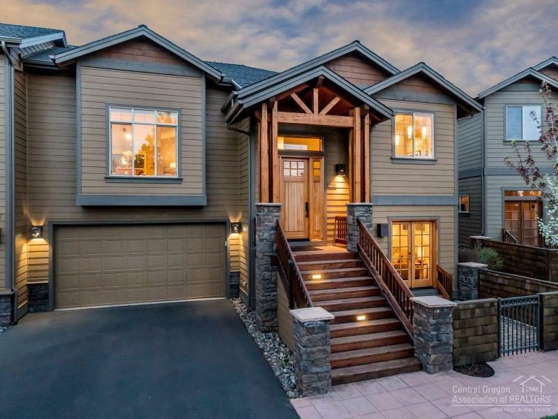 Property Photo: 2669 NW Havre Court OR 97703