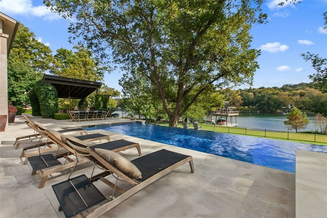 Property Photo:  8400 Big View Drive  TX 78730 