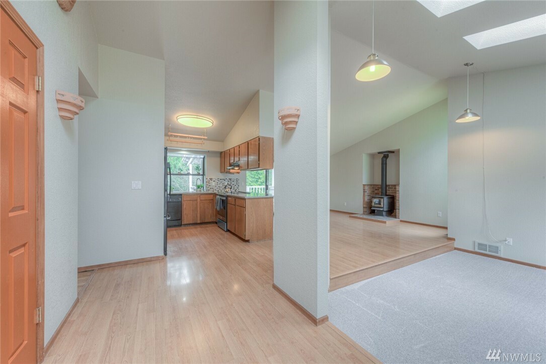 Property Photo: 17410 100th Ave SE WA 98296