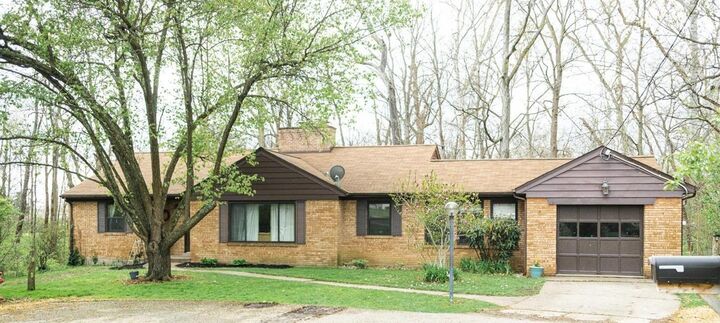 721 Ridgewood Ln  Miami Twp OH 45150 photo