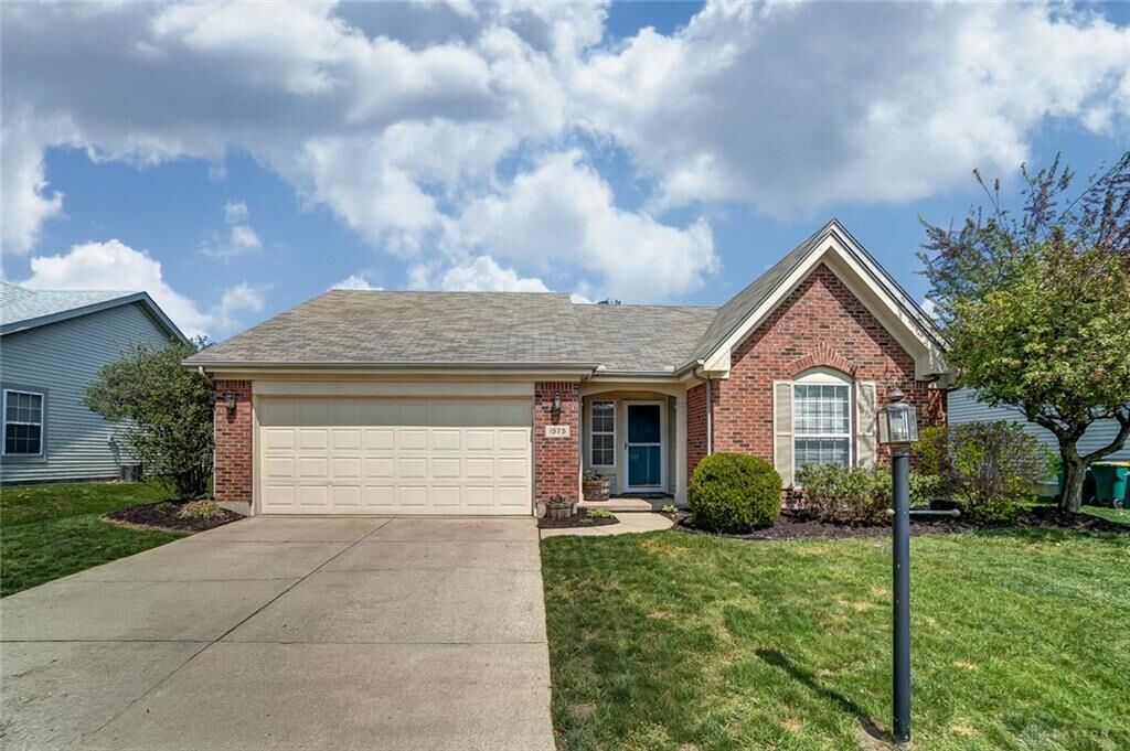 Property Photo: 1575 Glenn Abbey Drive OH 45420