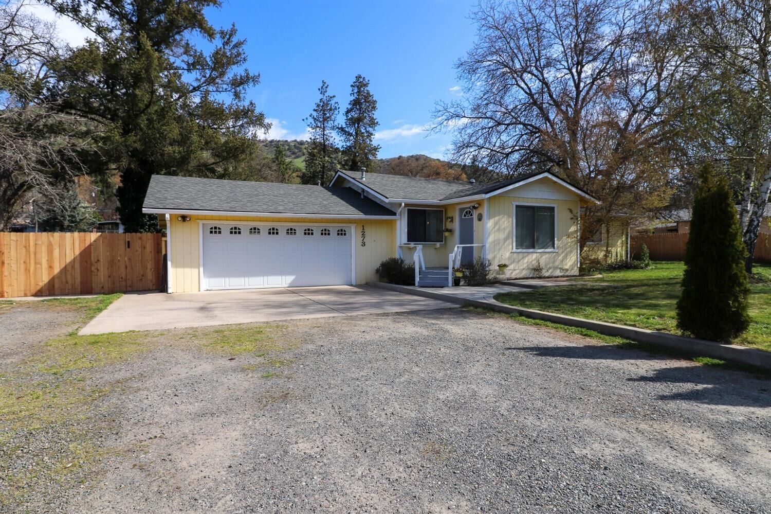 Property Photo:  1273 2nd Avenue  OR 97525 