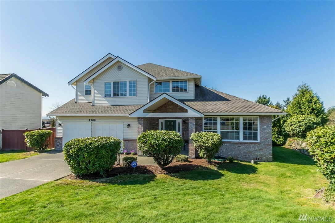 Property Photo: 5308 Ridge Dr NE WA 98422