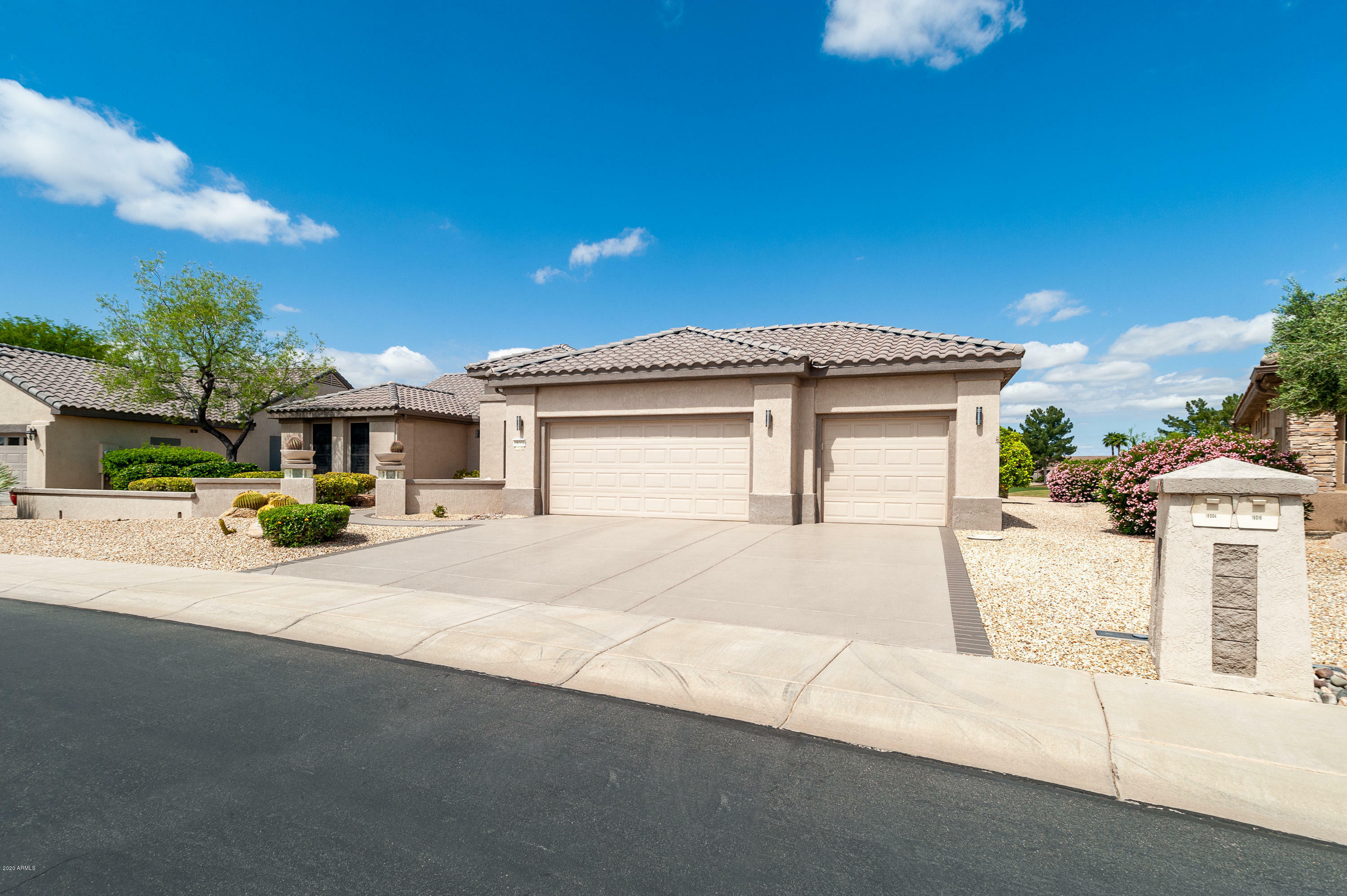 Property Photo:  18004 N Emelita Court  AZ 85374 