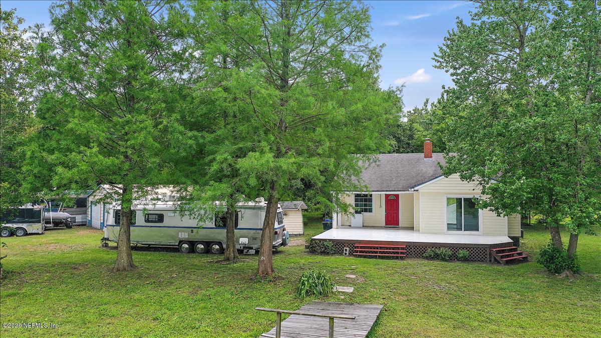 Property Photo: 5025 Silo Road FL 32092