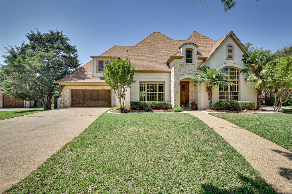 Property Photo:  1919 Manor Way Drive  TX 76063 