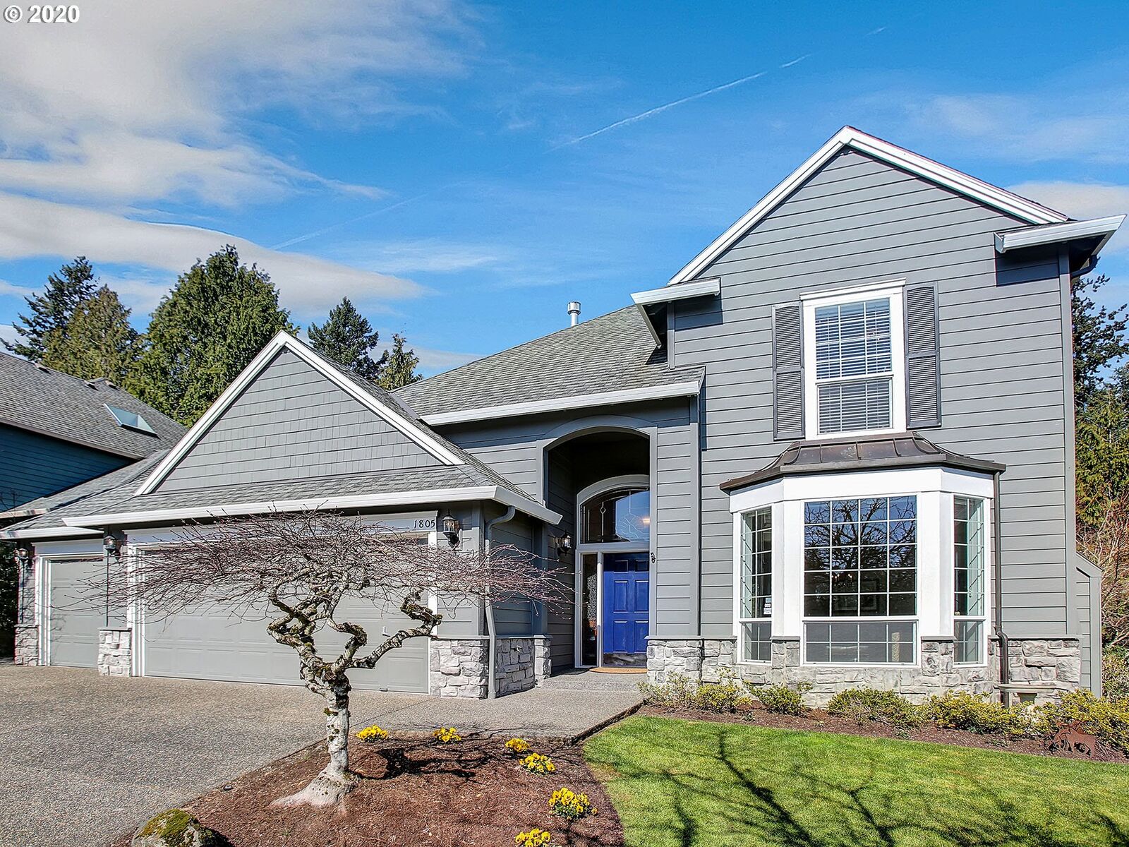 Property Photo:  1805 SW Joshua St  OR 97219 