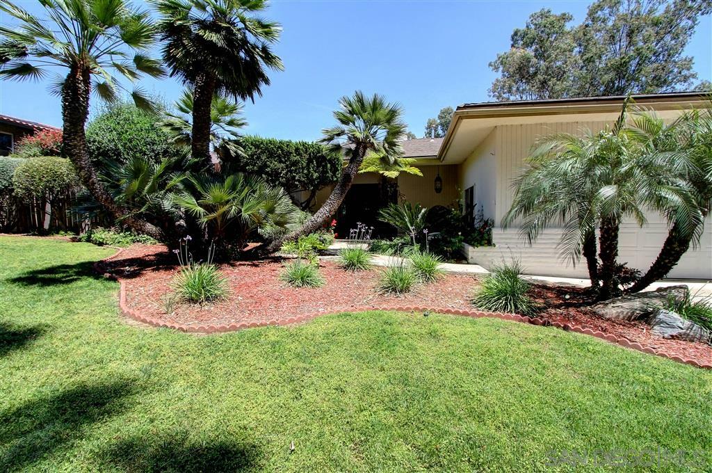 Property Photo:  2056 Vista Hermosa Way  CA 92019 