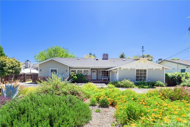 Property Photo: 22856 Oxnard Street CA 91367