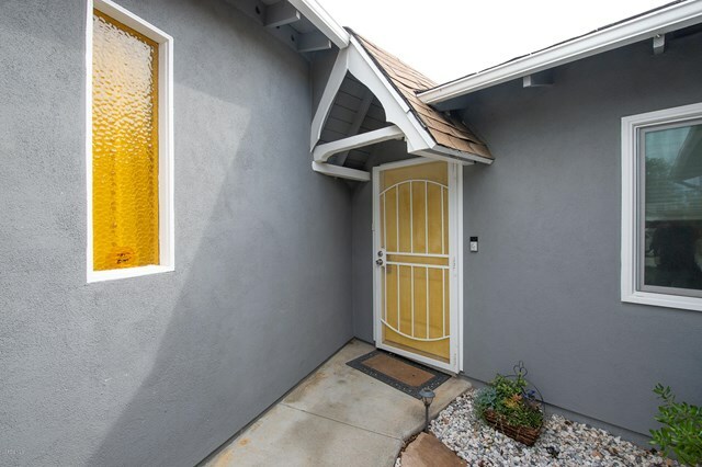 Property Photo:  124 Barcelona Street  CA 93010 