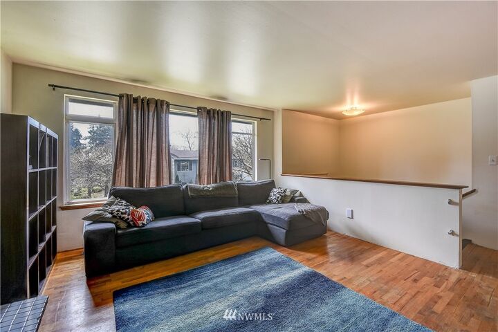 Property Photo: 7201 226th Place SW WA 98043