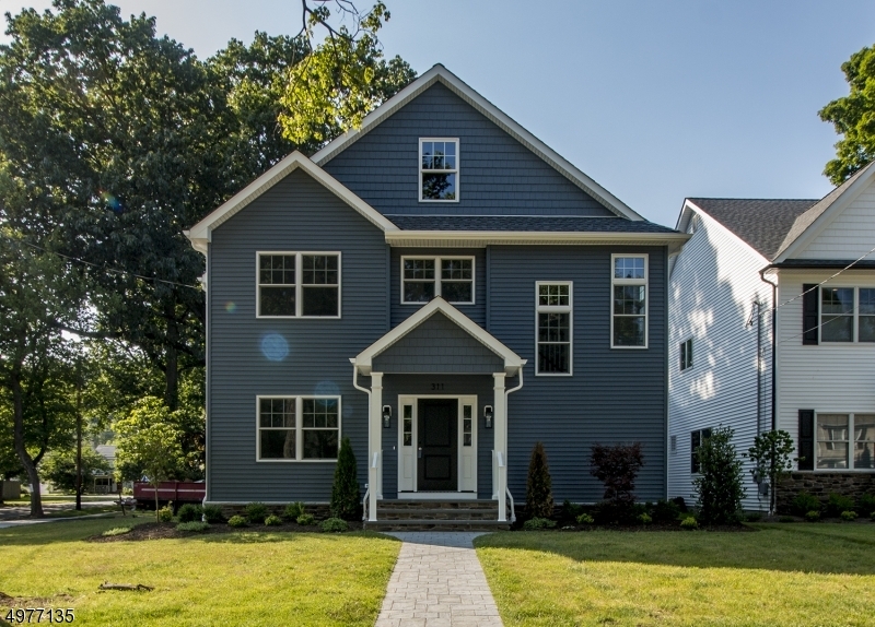 Property Photo:  311 Evergreen Blvd  NJ 07076 