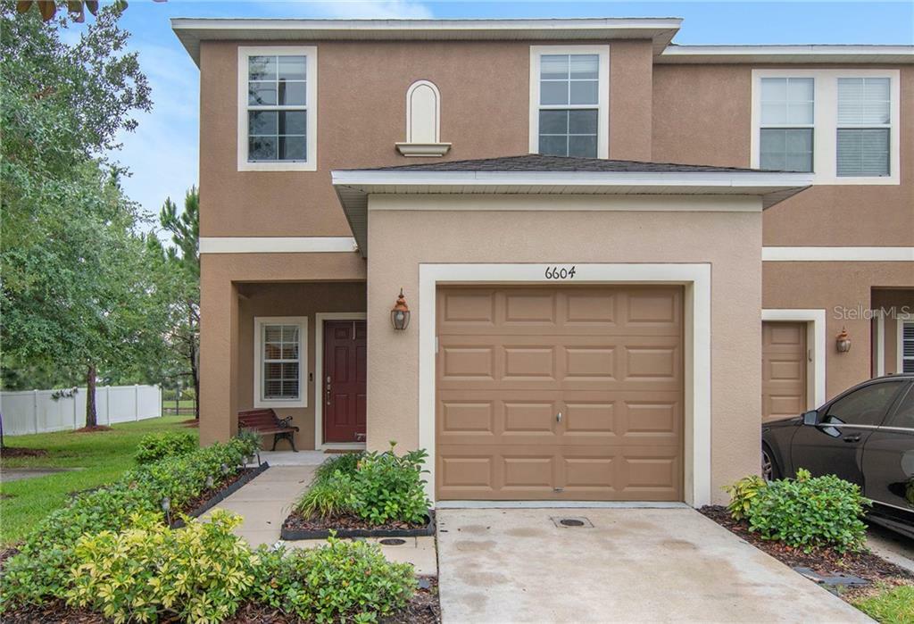 Property Photo:  6604 Holly Heath Drive  FL 33578 