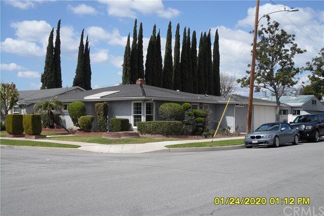Property Photo: 1239 E Rose Avenue CA 92867