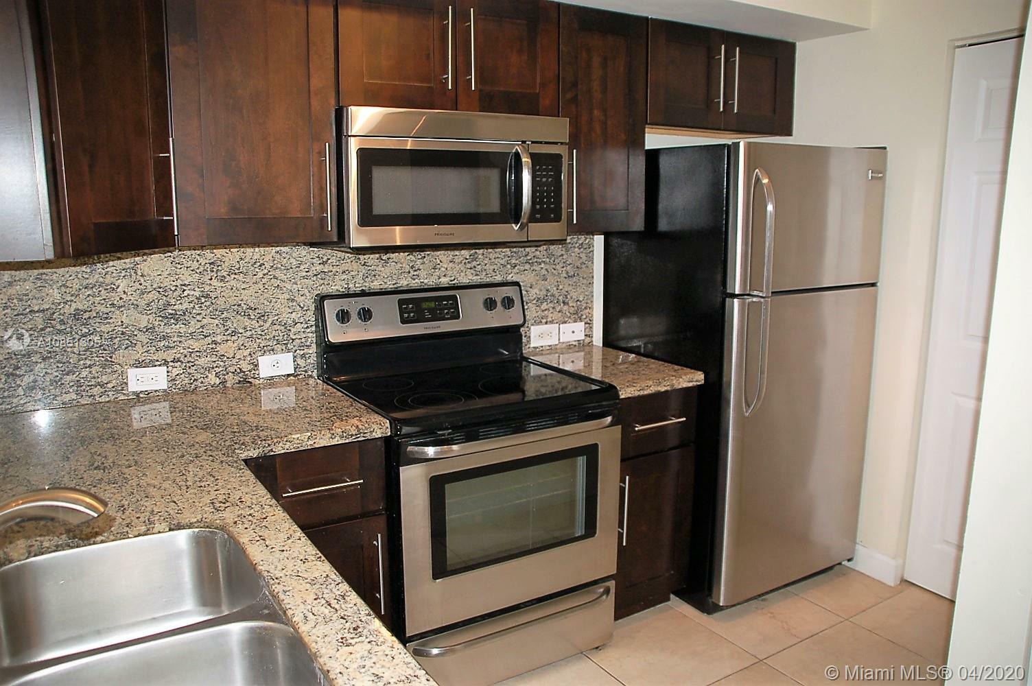 Property Photo:  520 SW 111th Ave 304  FL 33025 