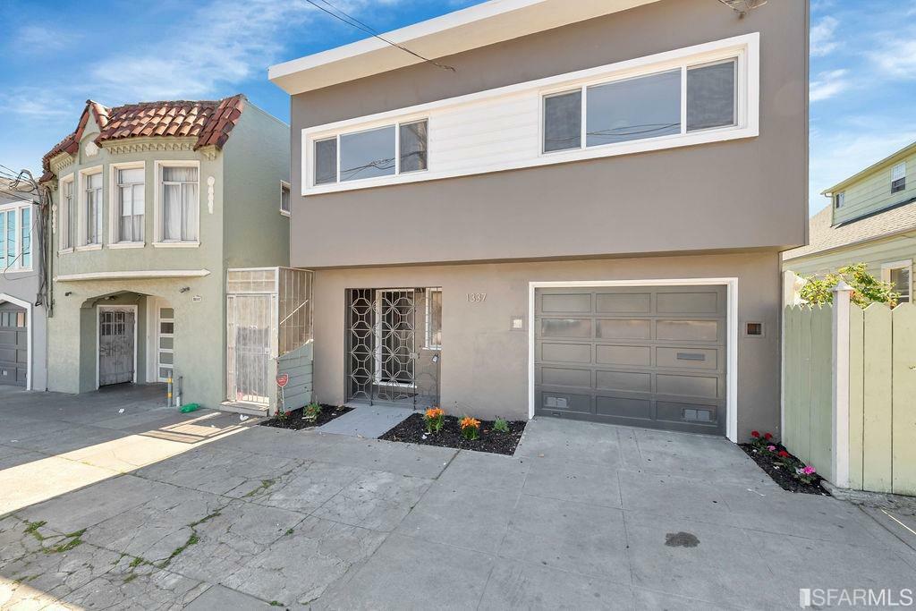 Property Photo:  1337 Revere Avenue  CA 94124 